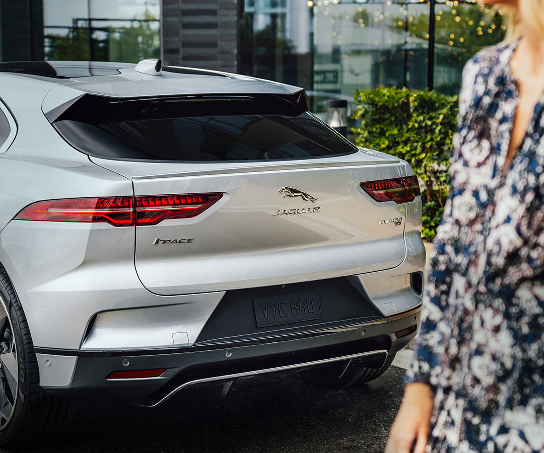 jaguar-iPace-supporting-img-02